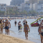 La platja de Llevant de Salou, ahir al matí.