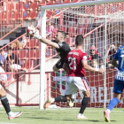 Alberto Varo acumula 450 minuts defensant la porteria grana sense haver rebut cap gol.