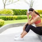 Mujer entrenando.