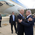 El primer ministro de Israel, Benjamin Netanyahu, recibe al presidente de Estados Unidos, Joe Biden, en su viaje a Israel.