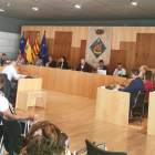 El plenari de l'Ajuntament de Salou ahir, en el que es va aprovar, per unanimitat, la cessió del terreny.