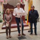 Elvira Vidal, Jordi Sendra i Pep Manresa en roda de premsa.