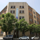 Fotografia d’arxiu de l’edifici de l’escola Sant Domènec de Guzman, ubicada al carrer Rovira i Virgili.