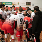 Els jugadors del CV Sant Pere i Sant Pau durant un partit de la Copa Príncipe.