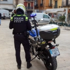 Un agent de la Guàrdia Urbana de Tarragona, en un imatge d'arxiu.