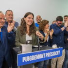 Mònica Sales celebrant els resultats a la seu del partit a la veugueria del Camp de Tarragona.