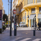 La implantació de la Zona de Baixes Emissions ha anat acompanyada de mesures complementàries, com la pacificació del trànsit al raval de Santa Anna.