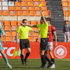 Imatge de Miguel Ángel Pérez dirigint un partit al Nou Estadi contra la Reial Societat B.