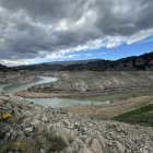 Imatge del nivell de l'aigua al Pantà de Siurana.