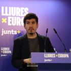 El número 3 de Junts i director de campanya, Aleix Sarri, fent una primera valoració de la nit electoral