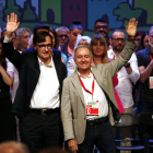 Salvador Illa i Antoni Poveda saluden en la 15a Assamblea de Federació del PSC del Baix Llobregat