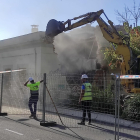 L'Ajuntament de Salou ha iniciat els treballs de demolició de l'antiga estació del municipi.