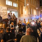 La primera representació d’un romanç va tenir lloc ahir a la plaça de la Patacada de Reus.