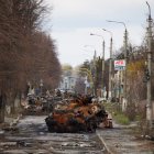 Imatge de la ciutat de Bucha, a Ucraïna, devastada després d'enfrontaments militars.