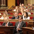 El president Salvador Illa i el grup del PSC voten a favor d'una resolució al debat de política general aquest dijous