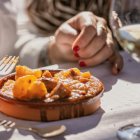 Imatge d'una de les receptes amb romesco que ofereixen les Jornades Gastronómiques del Romesco de Tarragona 2024.