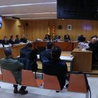 Inici del judici oral pel cas del frau en els exàmens del carnet de conduir vinculat a les autoescoles Roquetes-Temple.