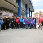 Els pescadors de Tarragona concentrats davant de la Confraria en la jornada de vaga per rebutjar les mesures del govern espanyol.