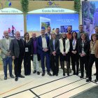 Imatge de la representació política del Camp de Tarragona de l’any passat a FITUR, a l’estand de la Costa Daurada i les Terres de l’Ebre.