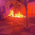 Imatge d'arxiu d'un incendi de contenidors a Reus.