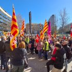 La manifestació va tenir lloc davant la Subdelegació del Govern central, sota el lema ‘Amb els drets de la gent no s’hi juga’.