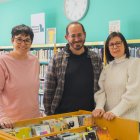 Els bibliotecaris Montse Llauradó Marimon, Samuel Gaspar Colombo i Mari Sánchez Cabello