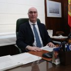 El president de l'Audiència de Tarragona, Joan Perarnau, al seu despatx.