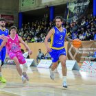 El jugador del CB Salou, Víctor Aguilar, durant el darrer partit contra el CBT el passat diumenge.
