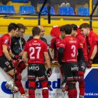 Els jugadors del Reus rebent instruccions de Jordi Garcia.