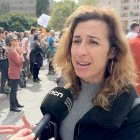 La presidenta del grup parlamentari de la CUP, Laia Estrada, a la manifestació de Tarragona