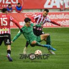 Marc Montalvo patint una falta contra el Zamora.