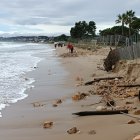 Imatge de la Platja Llarga després del temporal