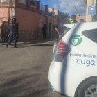 Imatge del dispositiu policial al carrer Mas Pellicer.