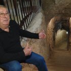 Imagen de Josep Maria en la entrada del refugio.