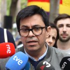 El portaveu dels Comuns i secretari primer de la Mesa del Congrés, Gerardo Pisarello, en una atenció als mitjans a Barcelona