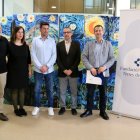 Els doctors de la Fundació Pere Mata, José González, Ana Belén Castellà i Toni Coello, el director de Salut Ferran Roche, i el gerent Enric Cardús.