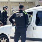Agents de la Unitat de Trànsit i Transports durant la campanya.