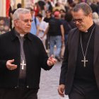 Els bisbes de Tortosa i Mallorca, Sergi Gordo i Sebastià Taltavull, aquest divendres Roma.