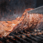 Imagen de carne a la brasa.