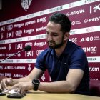 Dani Vidal, emocionat, llegint el discurs durant la roda de premsa d’acomiadament d’ahir.