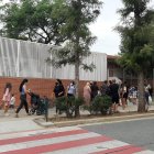 Fotografia d’arxiu de l’inici del curs a l’Escola Rubió i Ors, un dels centres públics que ha quedat emmarcat en la Zona D.