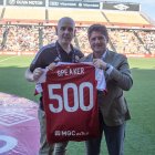 L’speaker del Nàstic Rubèn Bladé amb el president Lluís Fàbregas.