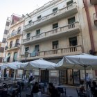 El número 13 del carrer Lleida és un edifici amb cent anys d’antiguitat, que ha estat objecte de diferents reformes per mantenir-lo en condicions.