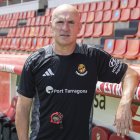 L'entrenador del Nàstic, Luis César, a la graderia del Nou Estadi Costa Daurada, aquest dimecres després de l’entrenament.
