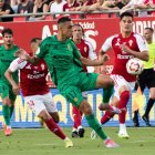 El golejador del partit, el pitxitxi Pablo Fernández, durant el duel contra el Real Murcia del darrer dissabte.