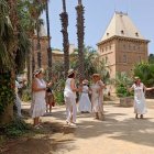 Més del 40% dels visitants s’han vestit d’època o íntegrament de blanc a l’estil indià.