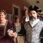 Una parella d'una de les sis famílies nobles a la 26a Festa del Renaixement de Tortosa.