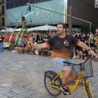 Fotografia del torneig dels Cóssos del 2025 a plaça del Mercadal a Reus.