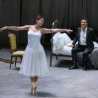 Asmik Grigorian, en el paper de Rusalka, i Piotr Beczała, com el Príncep, en un moment de l'òpera 'Rusalka' al Gran Teatre del Liceu.