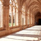 Claustre gòtic del Reial Monestir de Santes Creus després de la restauració.